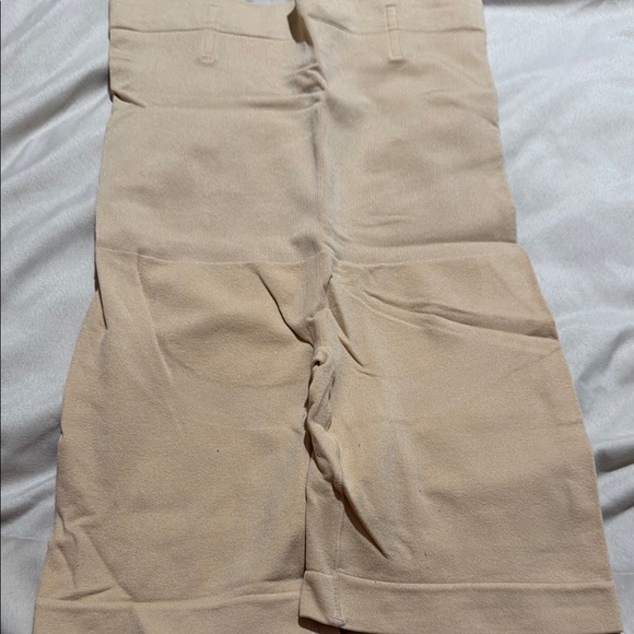 25SE. Shapermint Essentials All Day Every Day High-Waisted Shaper Shorts. NWOT - Picture 4 of 5